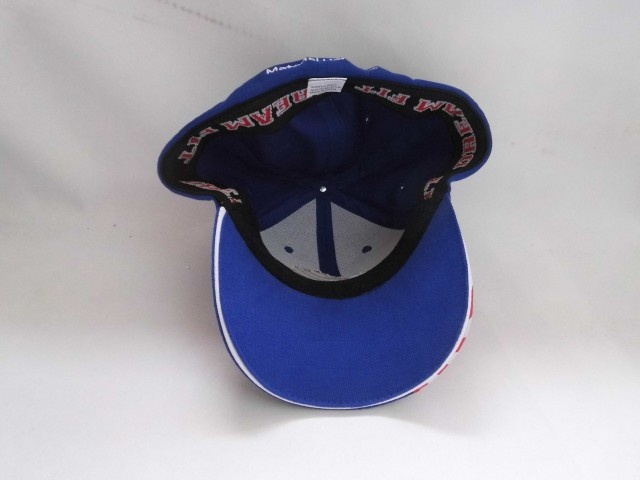 flex fit strecthed fabric fitted cap with US flag woven badge design