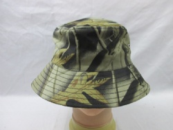 Leaf camo bucket hat